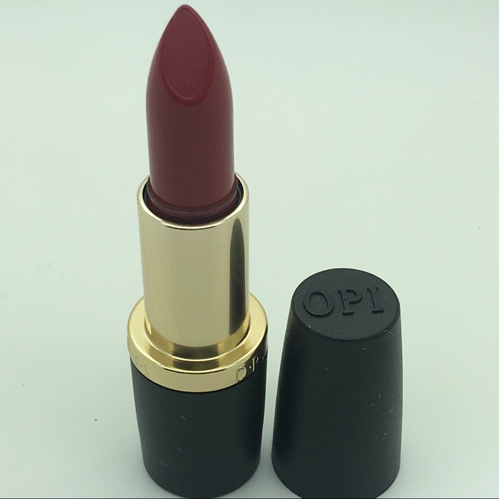 OPI LIP COLOUR